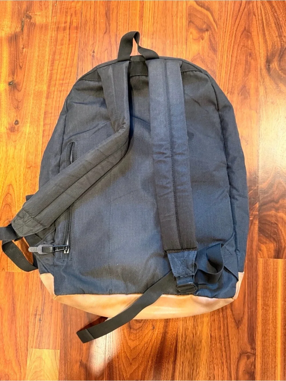 Hotstyle Classic Black and Tan Men's Backpack - Everyday Carry
